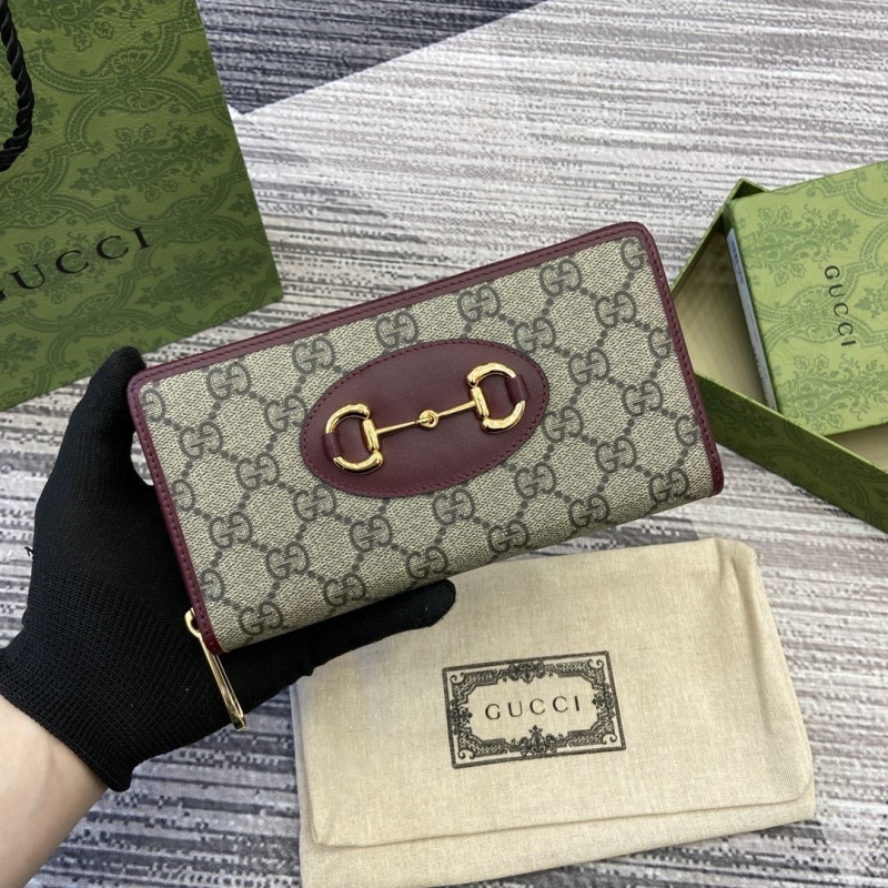 G*u*i wallets & purse